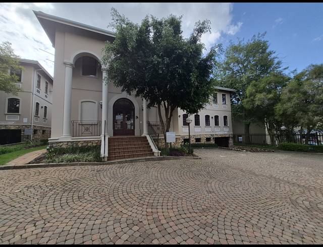 238M² OFFICE TO LET IN SANDTON CENTRAL
